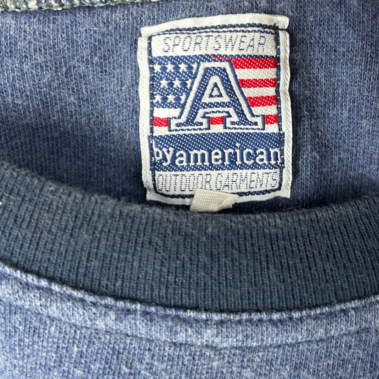 America Vintage Sweater bestickt L